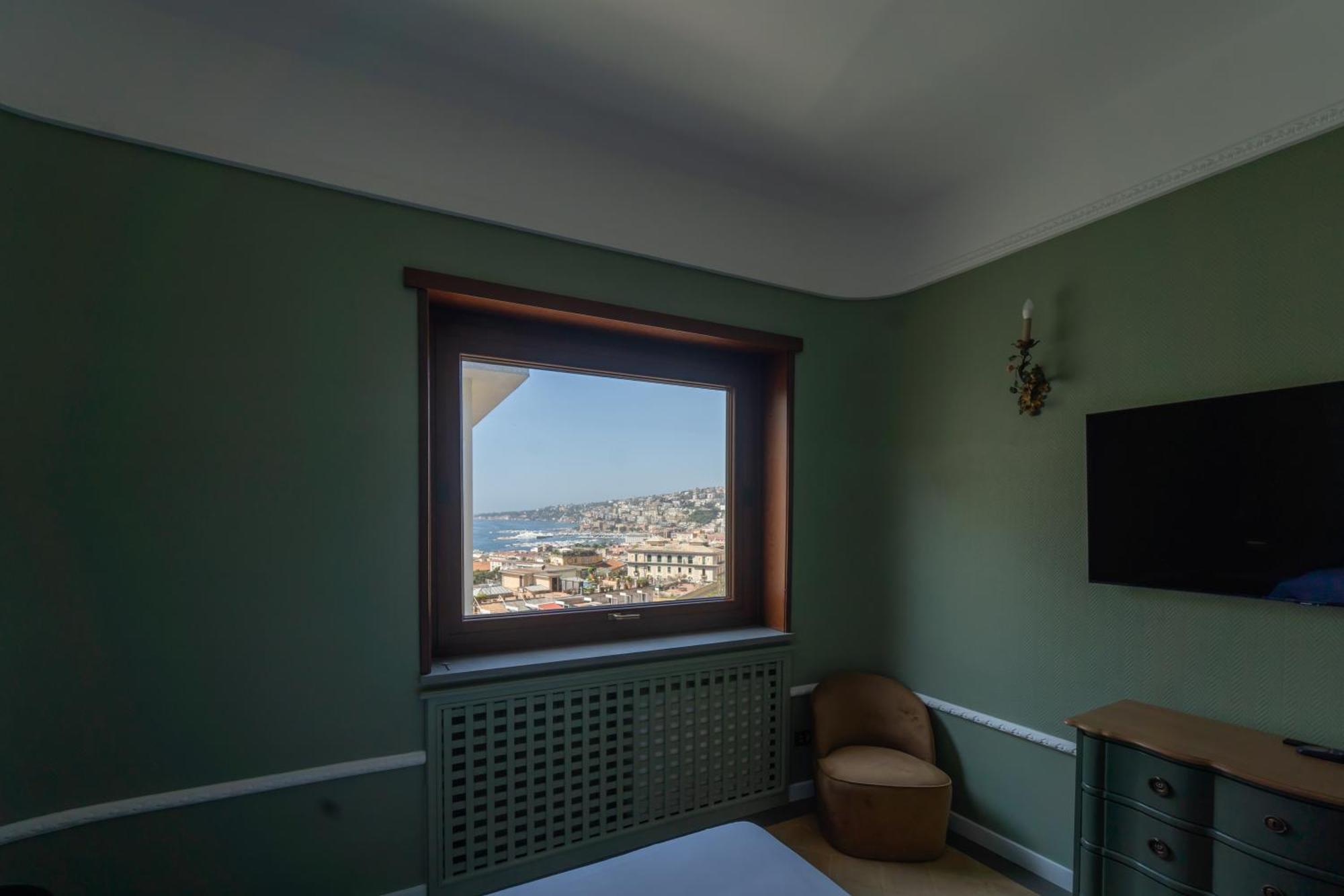 Apartment Butterfly Panoramic *